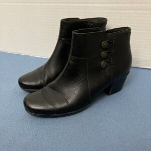 Collection by Clarks Women Black Emslie Craft Round Toe Ankle Booties - SZ 7.5 M